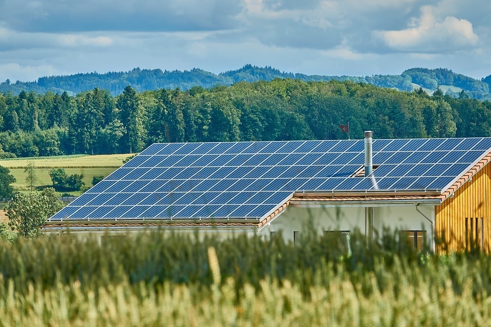 Bénéficier d'aides pour des panneaux solaires en Occitanie